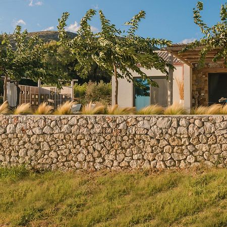 Spathes Suites Kefalonia - Luxury Suites Ratzaklíon Екстериор снимка