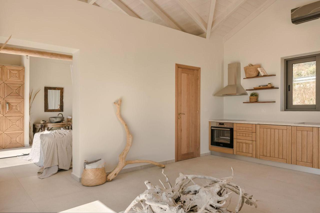Spathes Suites Kefalonia - Luxury Suites Ratzaklíon Екстериор снимка