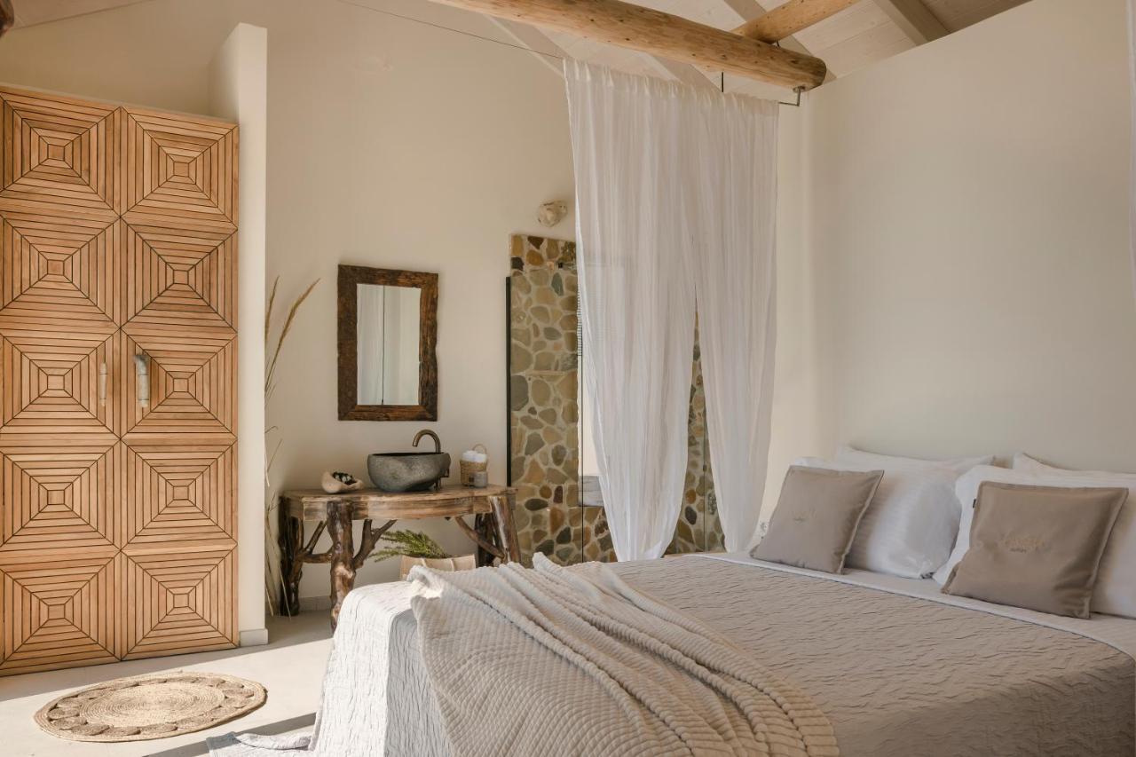 Spathes Suites Kefalonia - Luxury Suites Ratzaklíon Екстериор снимка