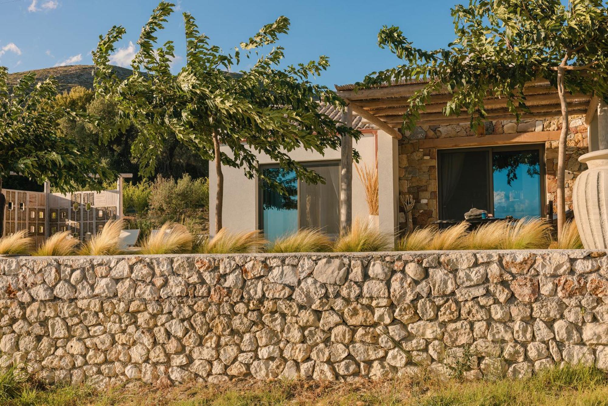 Spathes Suites Kefalonia - Luxury Suites Ratzaklíon Екстериор снимка